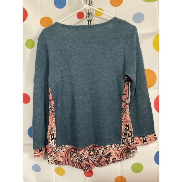 THML Size Small Sweater Top 🌷🍃 - Picture 4 of 12